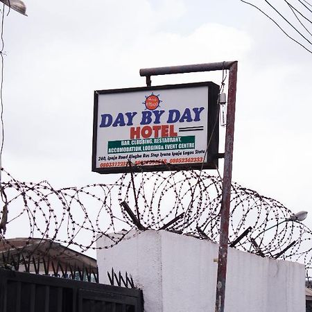 Day By Day Hotel Lagos Ngoại thất bức ảnh