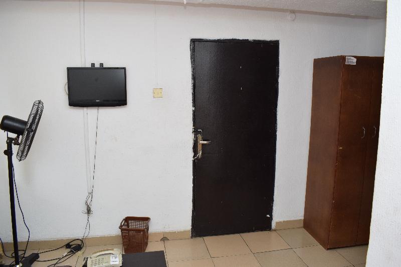 Day By Day Hotel Lagos Ngoại thất bức ảnh